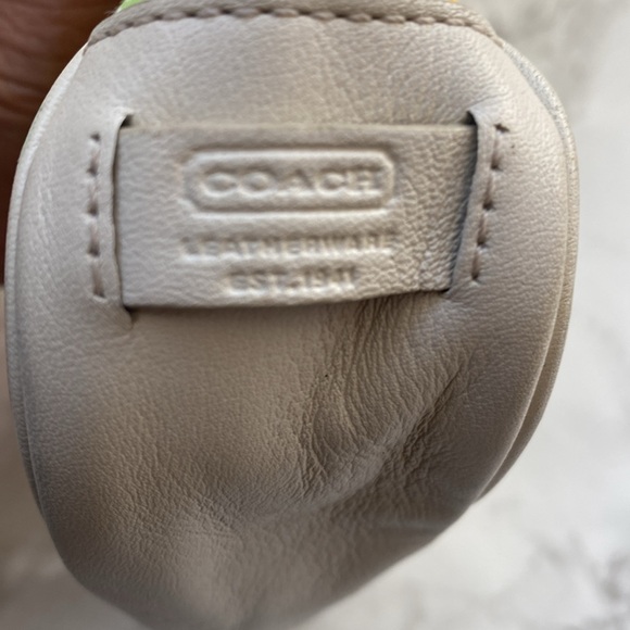 Vintage COACH Demi Floral Shoulder Bag Purse Pouchete - Picture 10 of 11